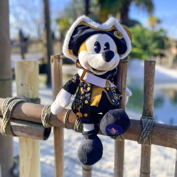 ✨ Disney Mickey Mouse Pirates of Caribbean ✨ Limited Plush 50th Anniversary ✨ - Picture 5 of 5